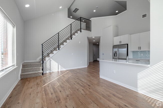 2BR, 2BA w/Den - Living Room