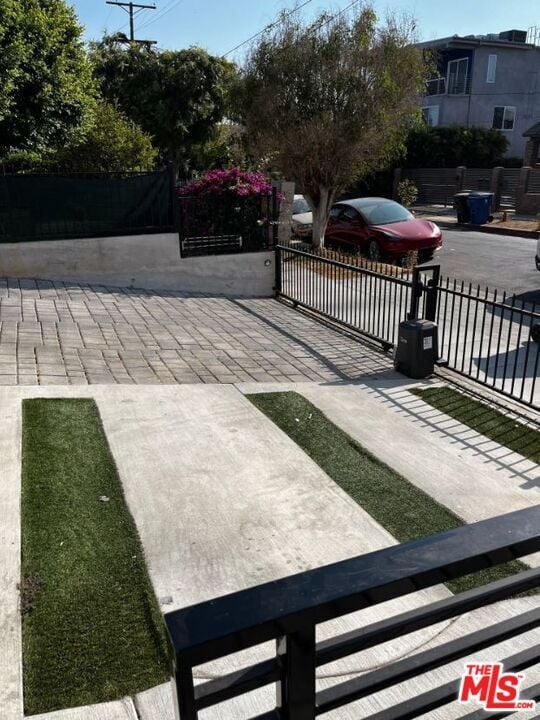 Photo - 1222 Alexandria Ave