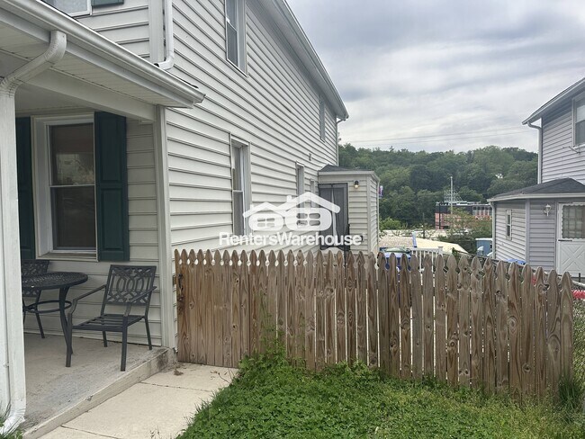Photo - 3618 Ash St