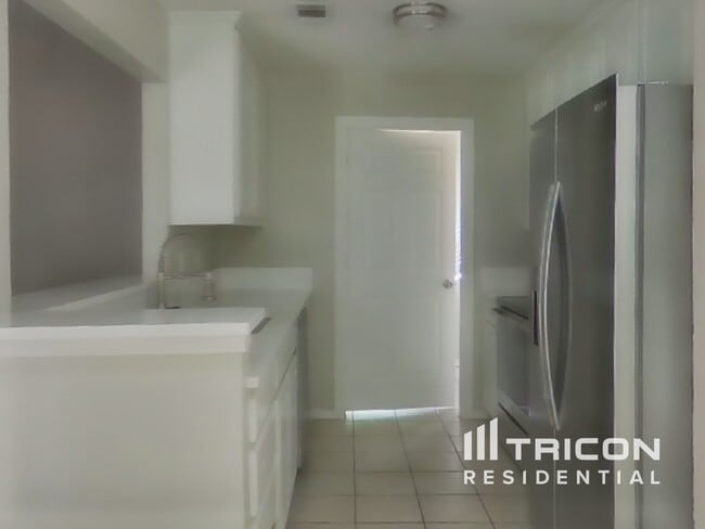 Photo - 301 Heath St