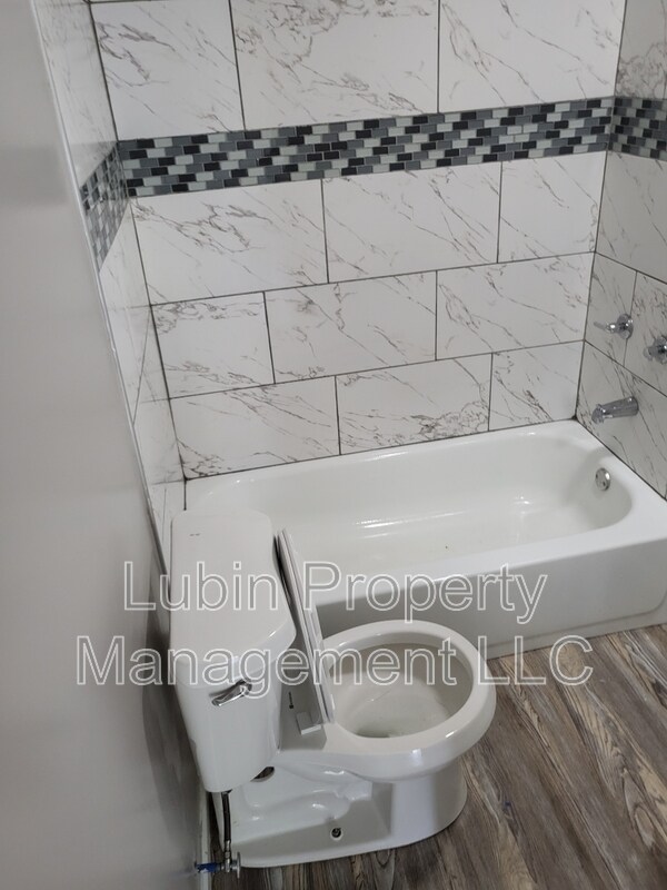 Photo - 217 Ingle Ave Unit A