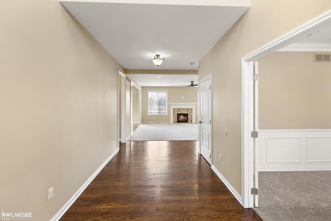 Photo - 46267 Terrace Dr