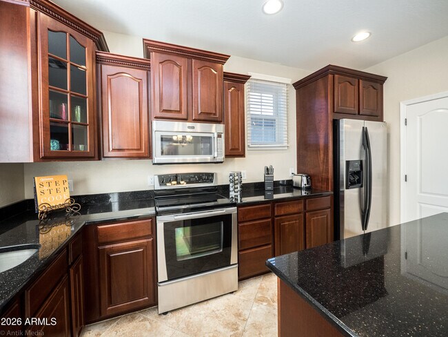 Photo - 1628 E Canyon Creek Dr