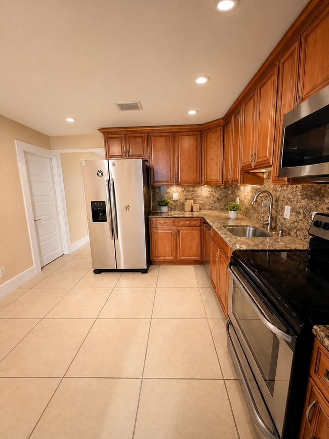 Photo - 740 Aspen Rd