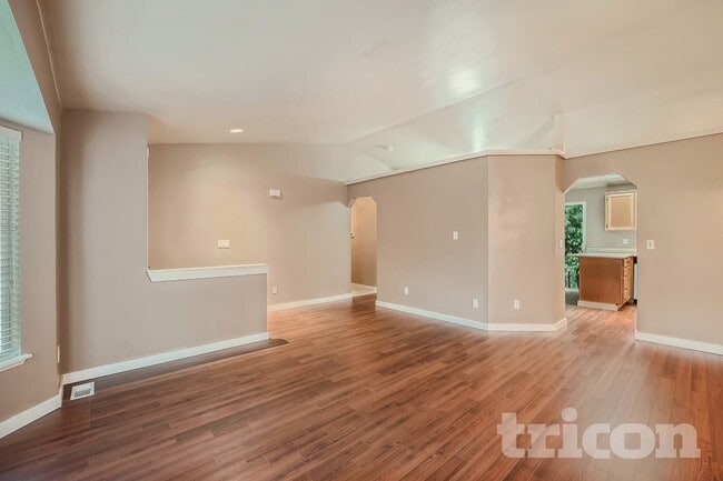 Photo - 25815 201st Avenue Southeast Covington WA