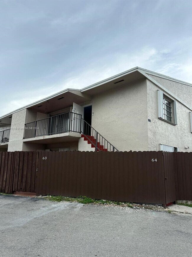 15660 SW 82nd Cir Ln  