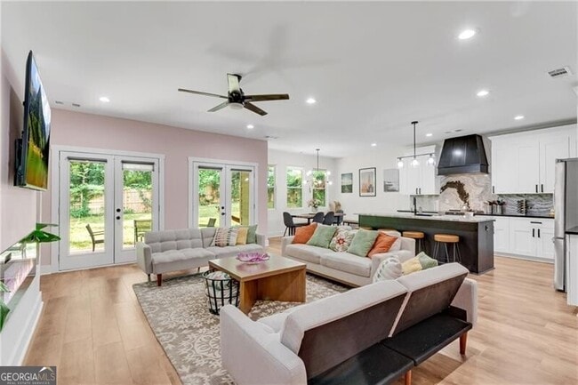 Photo - 2424 Connally Dr