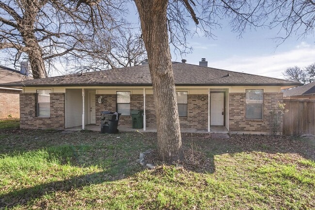 Photo - Affordable South Arlington