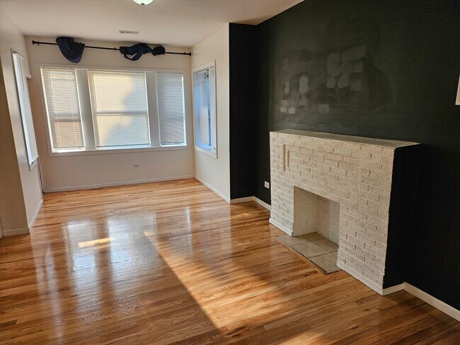 Photo - 852 N Central Park Ave Unit 2