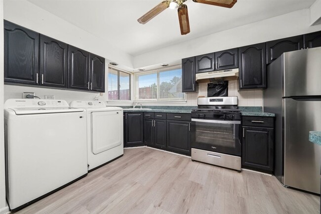 Photo - 17007 Oakwood Ave