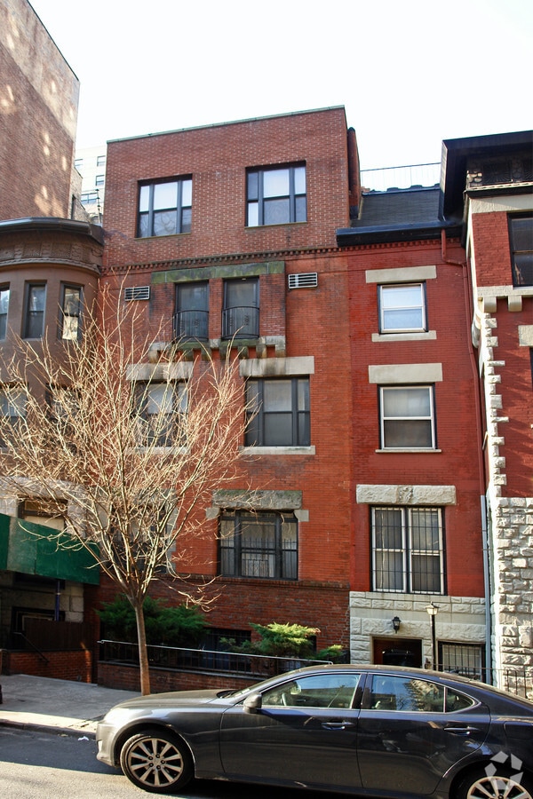 Photo - 250 W 74th St