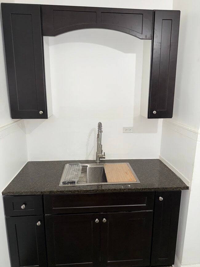 5005 W Ferdinand St Unit 5007 w unit #1