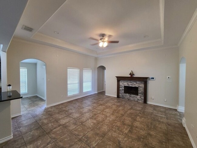 Photo - 1921 Woodbend Dr