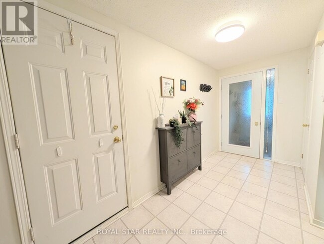 Photo - 38 Springcreek Crescent