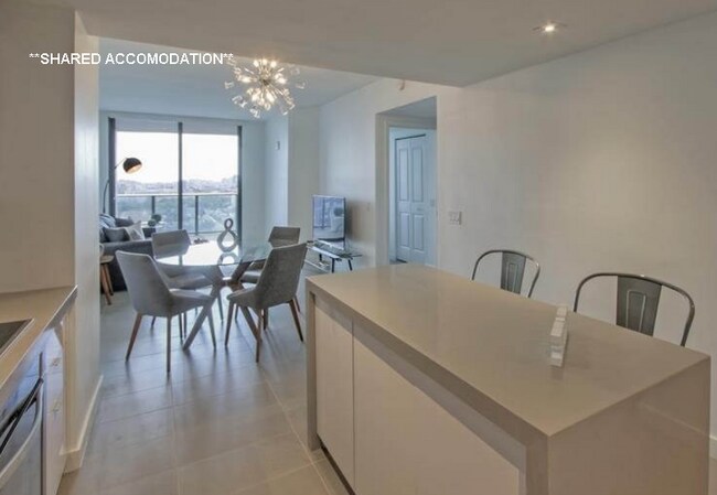 Photo - 1503 Yale St