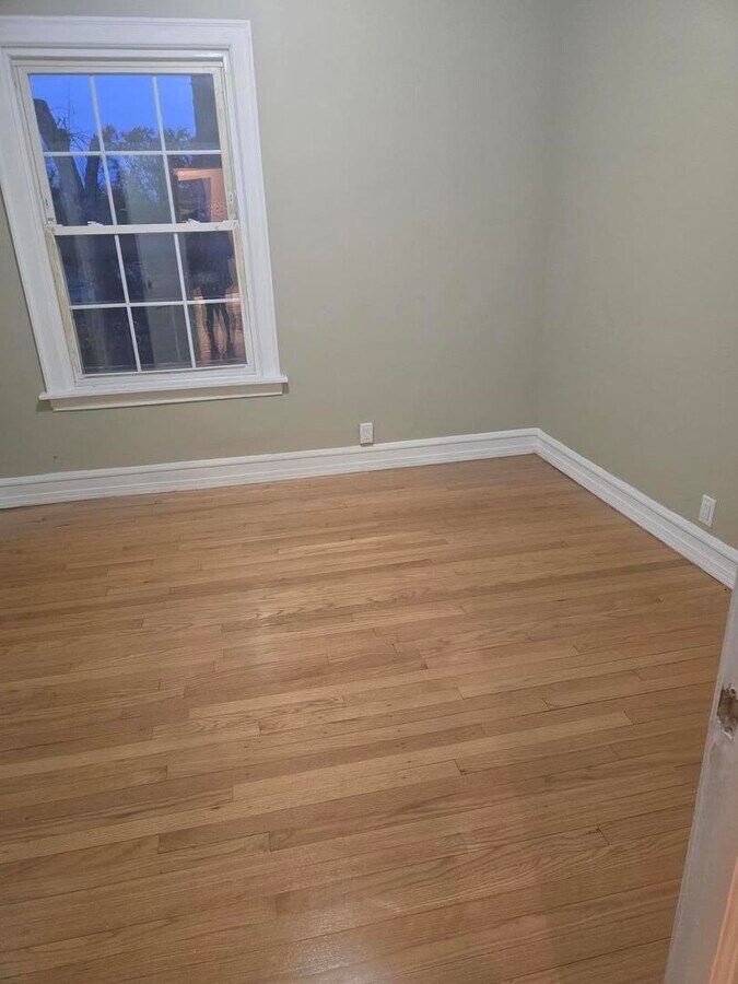 Photo - 9632 S Charles St