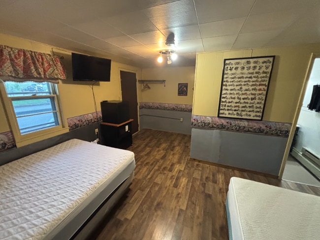 Photo - 19022 US HWY 85