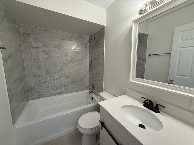 Photo - 238 Palmetto Dr