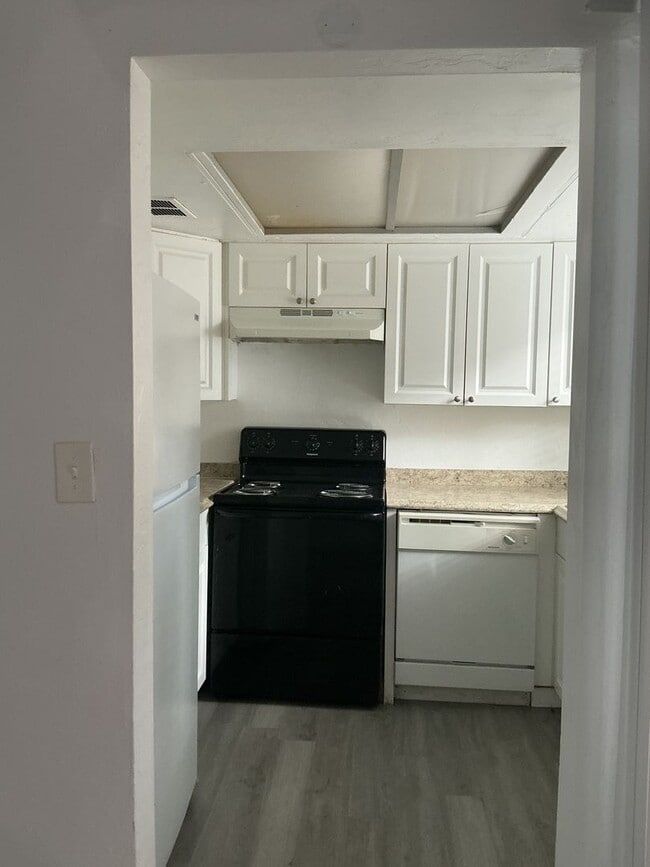 Photo - 722 SW 70th Terrace Unit B