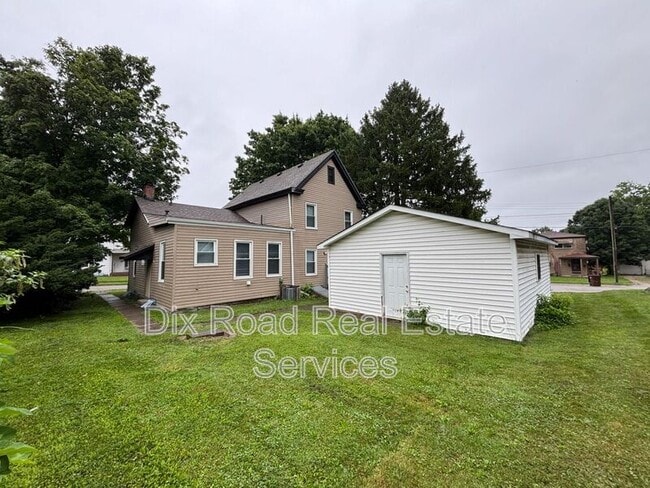 Photo - 1581 Madison Ave