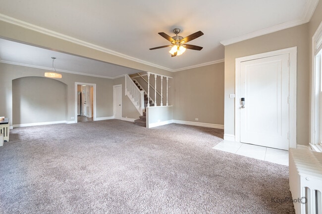 Photo - 818 N La Grange Rd