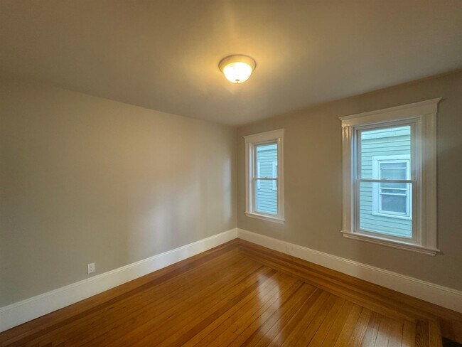 Photo - 11 Belmont Sq Unit 1