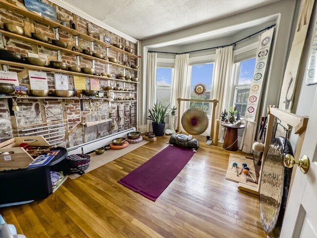 Photo - 148 Berkshire St Unidad 6