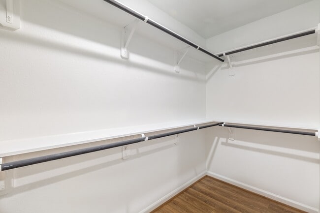 Photo - 217 Pk Pl Cir Unit C