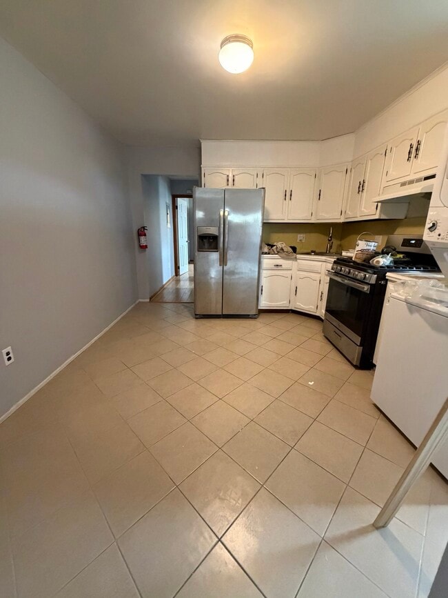 Photo - 592 N 6th St