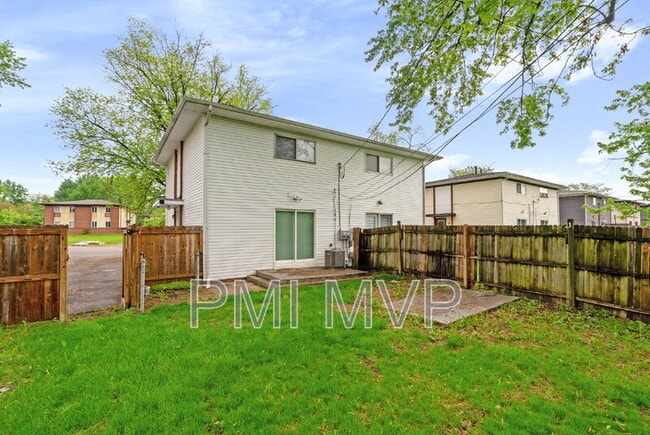 Building Photo - 3027 Rotunda Ct S Rental
