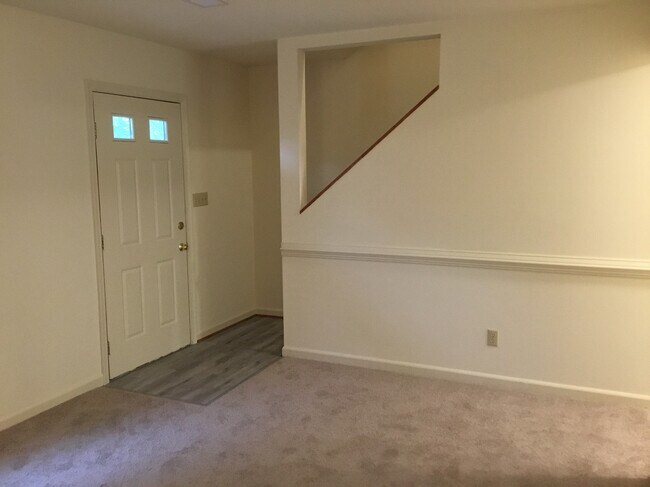 Photo - 713 Palatine Ave