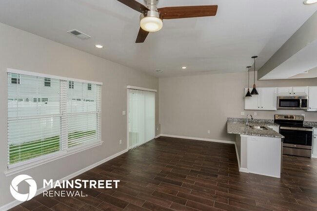 Photo - 2059 Paddle Wheel Dr