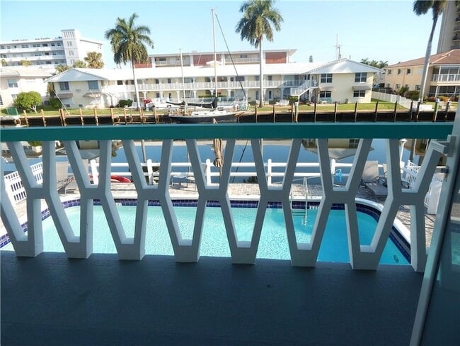Photo - 2841 NE 32nd St Unidad 29