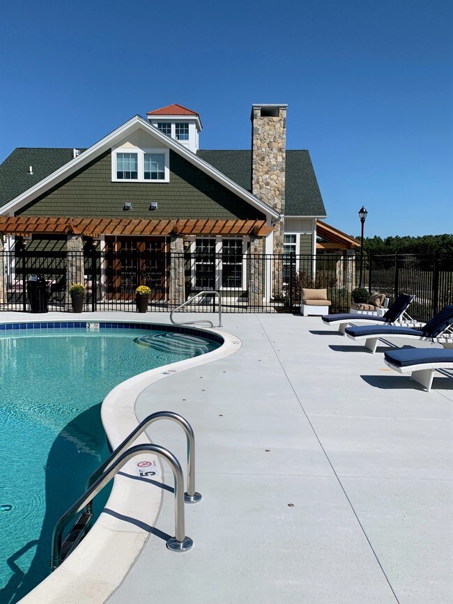 Gilbert Crossing Apartments For Rent in Merrimack, NH