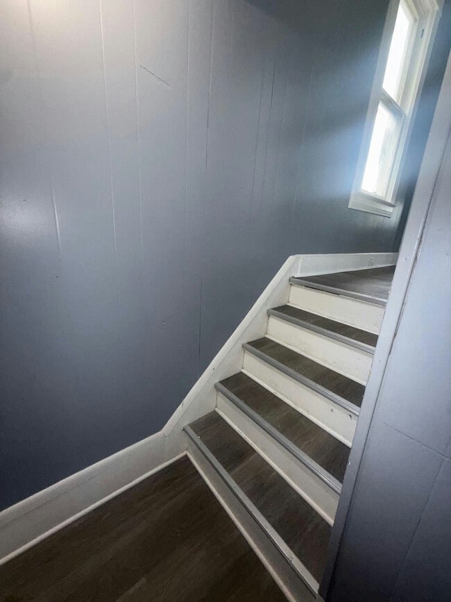 7512 Star Ave Unit 1