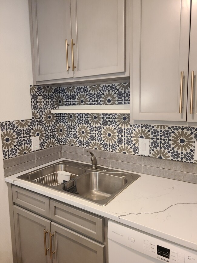 Kitchen - 2707 Valmont Rd #307A Unit #307A