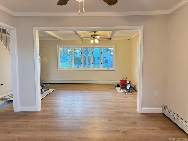 Photo - 129 Spring Ln