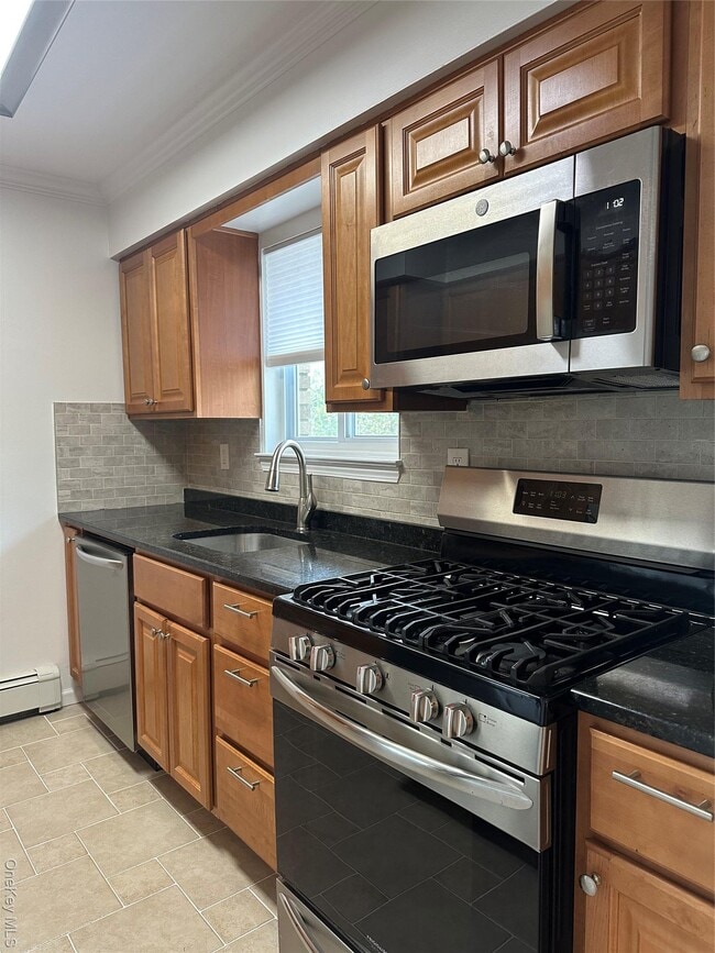 Building Photo - 12 Central Dr Unit 4