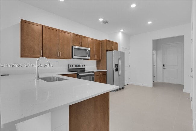 Photo - 615 NE 1st Ave