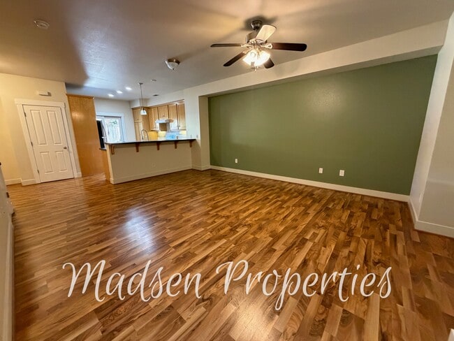 Photo - 2188 Nord Ave