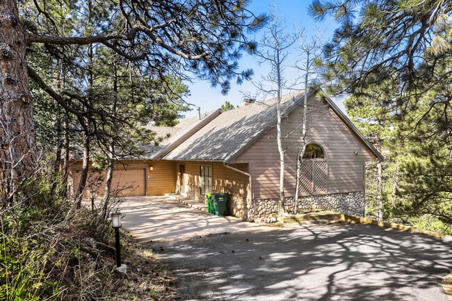 Building Photo - 21648 Mountsfield Dr