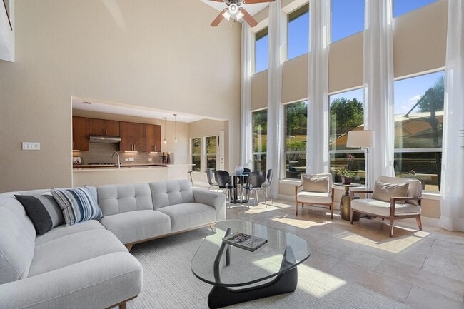 Photo - 7829 Oteka Cove