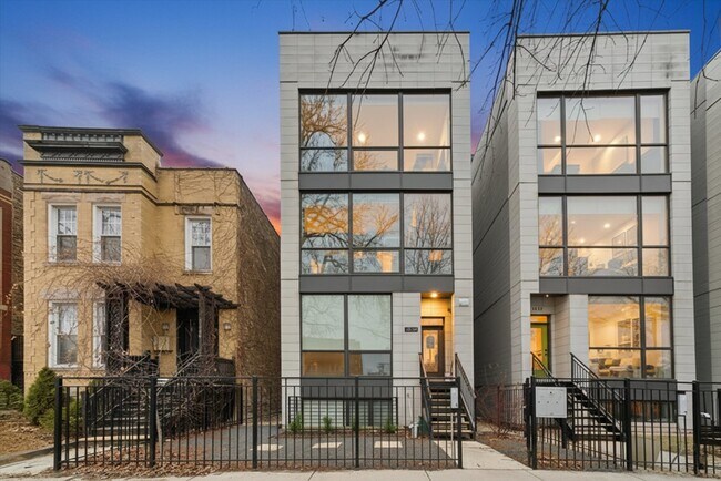 Photo - 2528 N Linden Pl Unit 1