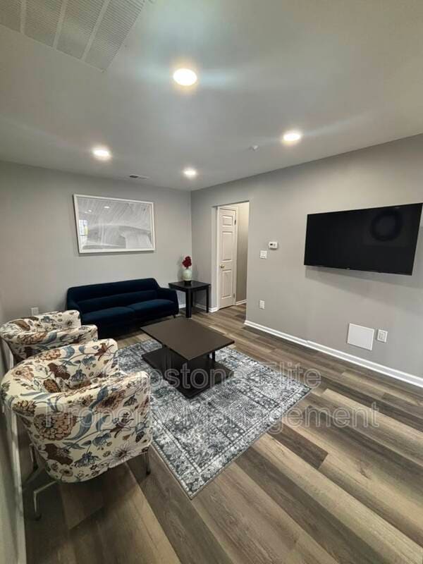 Photo - 75 Cornerstone Ln