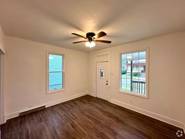 Building Photo - 1102 Pollock Ave Rental