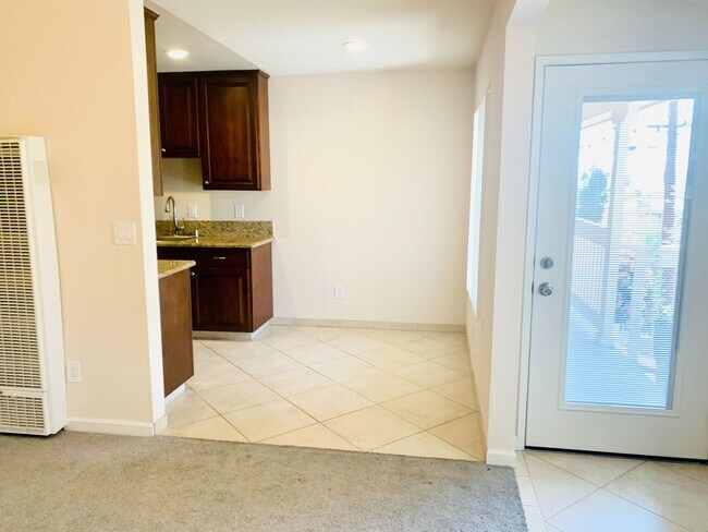 Photo - 1BD/1BA Mission Hills Apartment w/ 1-Car Garage! Only $2,095/mo~ Unidad 1537 Linwood Street