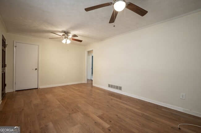 Photo - 135 McAlpin Dr