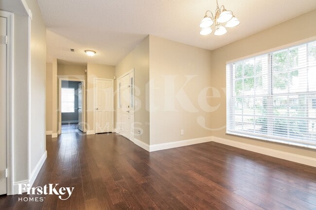 Photo - 2612 Crestfield Dr