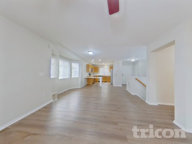 Photo - 8095 Oliver Rd