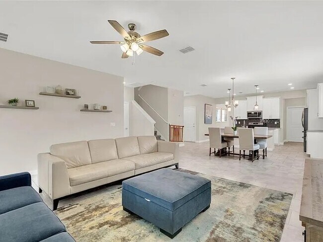 Photo - 11932 Satire St